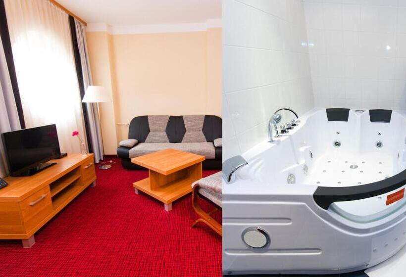 四人标准间, Malinowski Business