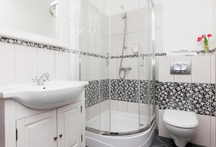 Апартаменты 1 Спальня, Marina