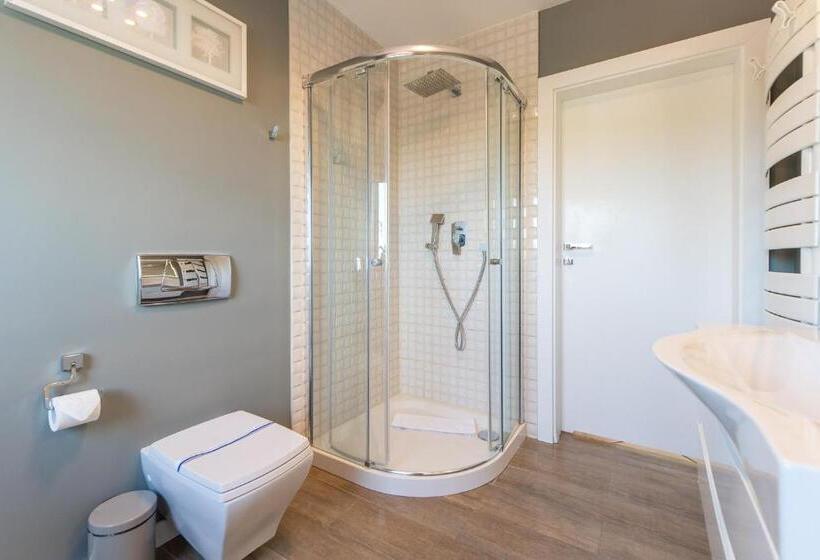 Семейное Студио, Marina