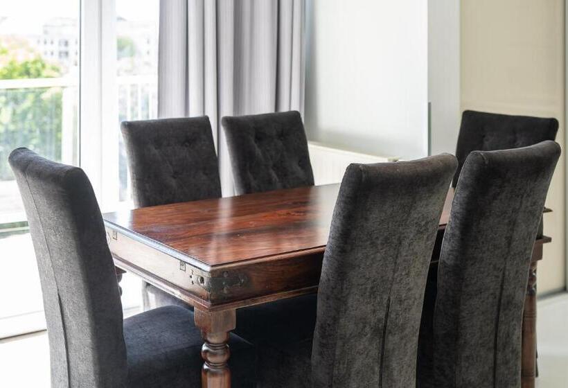 Семейное Студио, Marina