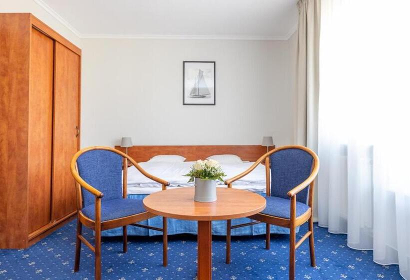 Номер Стандарт Трехместный, Marina