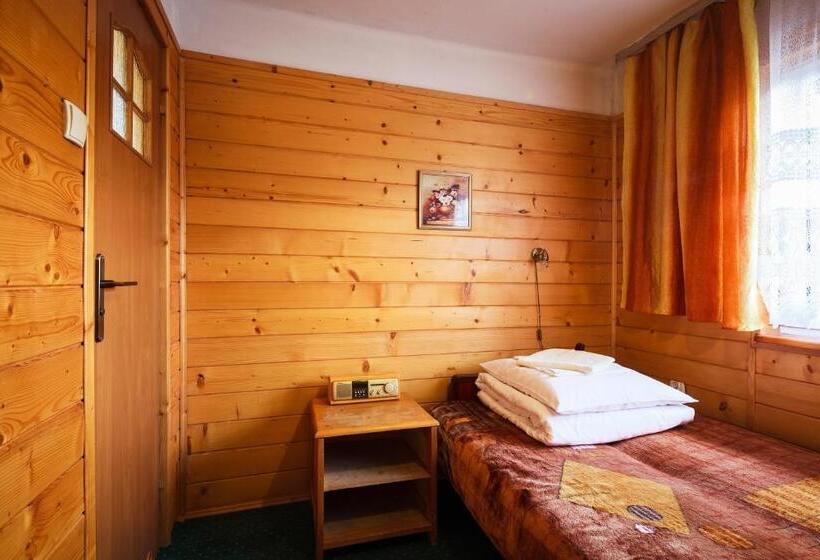 标准单人间, Osw Moszczeniczanka