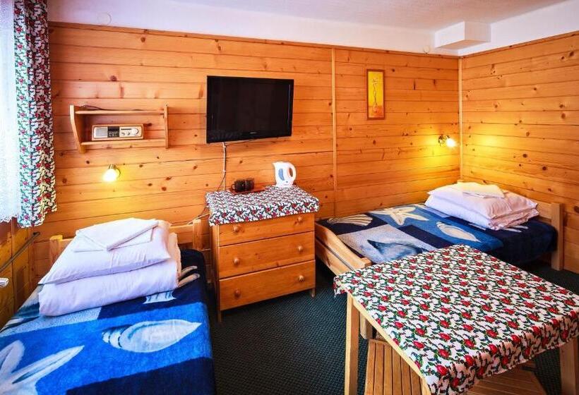 スタンダード4人部屋, Osw Moszczeniczanka