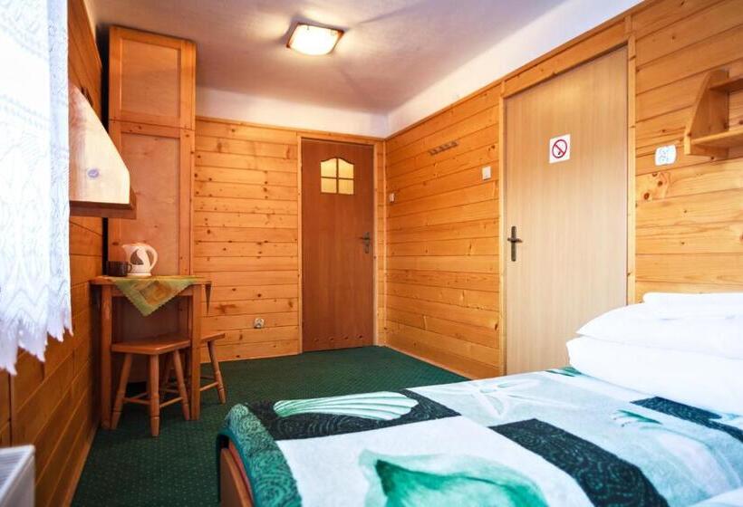 标准间, Osw Moszczeniczanka