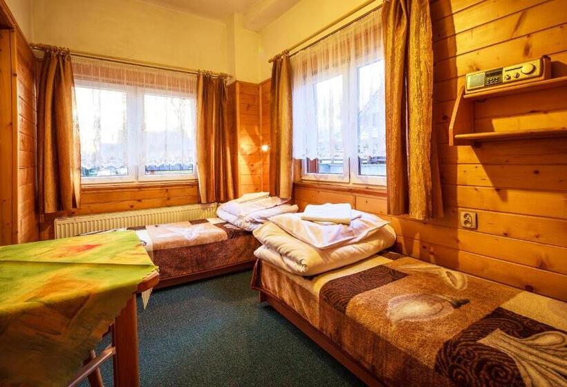 Номер Стандарт Вид на Горы, Osw Moszczeniczanka