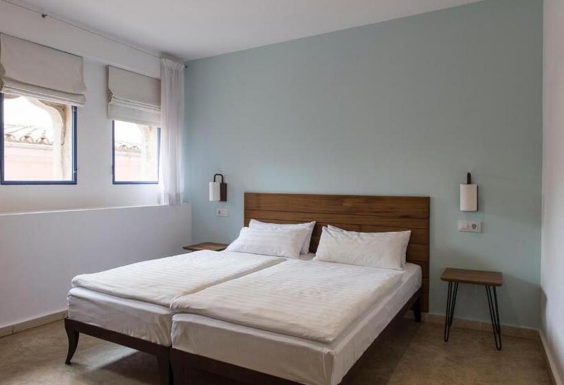 标准间, Palau Sa Font