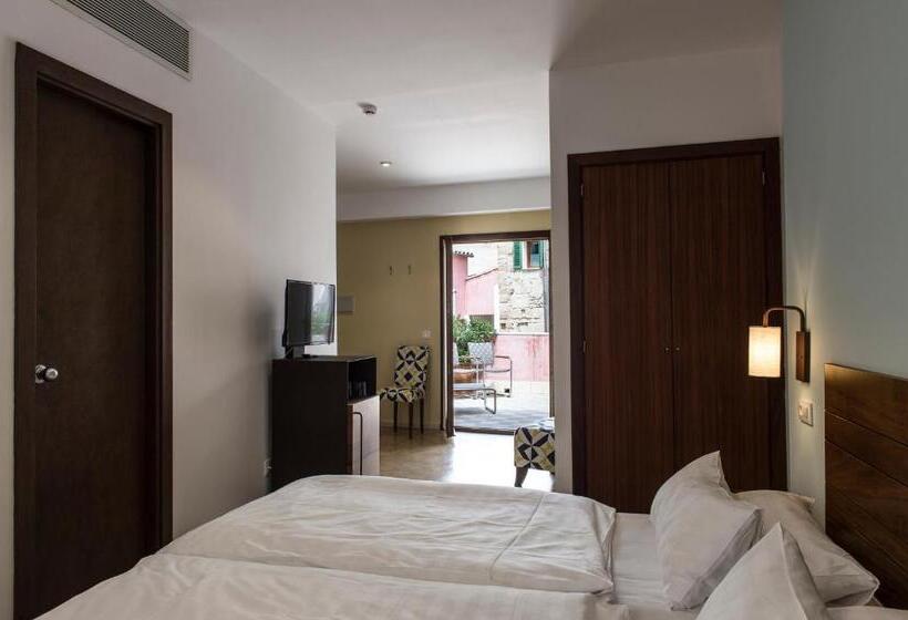 带露台的高档房间, Palau Sa Font