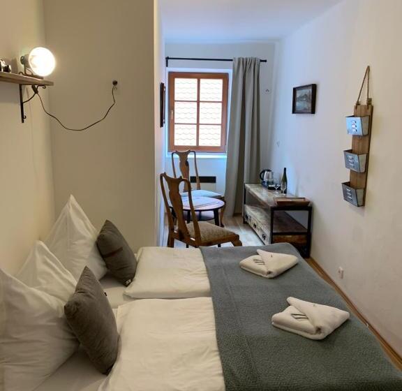 수피리어 룸, Penzion U Náměstí At The Town Square