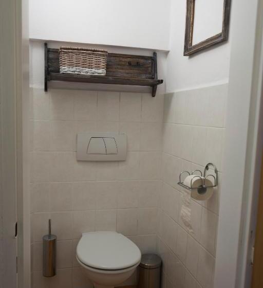 4인용 스탠다드 룸, Penzion U Náměstí At The Town Square