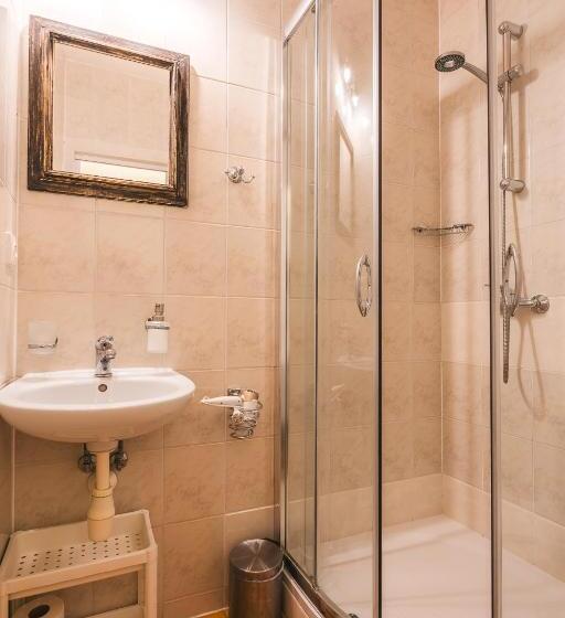 스탠다드 룸 킹사이즈 침대, Penzion U Náměstí At The Town Square