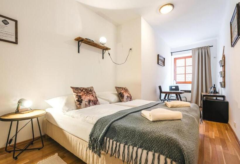 수피리어 룸, Penzion U Náměstí At The Town Square