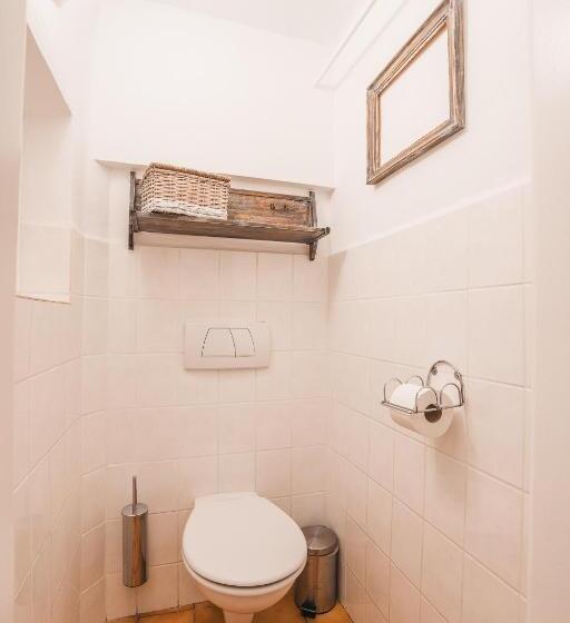 4인용 스탠다드 룸, Penzion U Náměstí At The Town Square