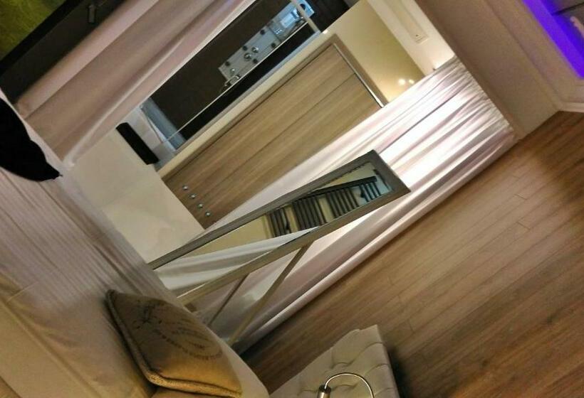 اتاق استاندارد, Ramka & Restaurant & Wine Bar