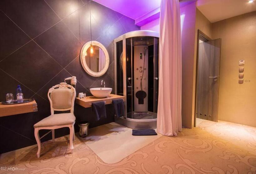 اتاق استاندارد, Ramka & Restaurant & Wine Bar