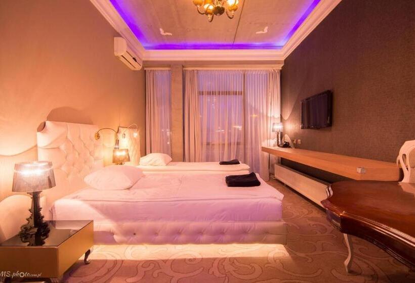 اتاق استاندارد, Ramka & Restaurant & Wine Bar