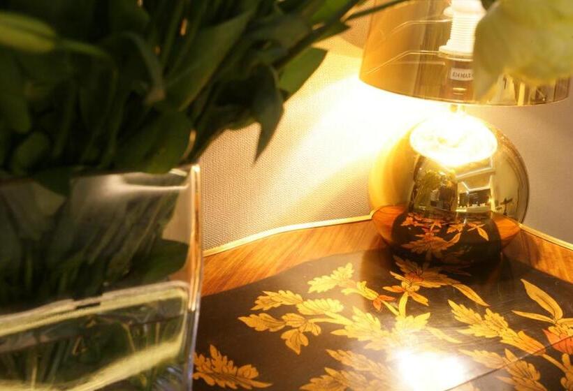 استودیوی استاندارد, Ramka & Restaurant & Wine Bar