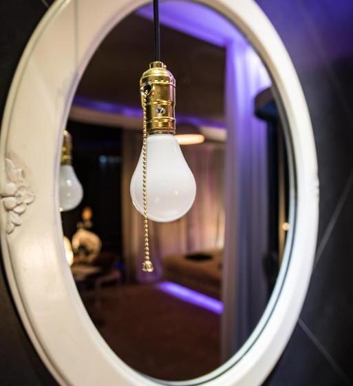 استودیوی استاندارد, Ramka & Restaurant & Wine Bar