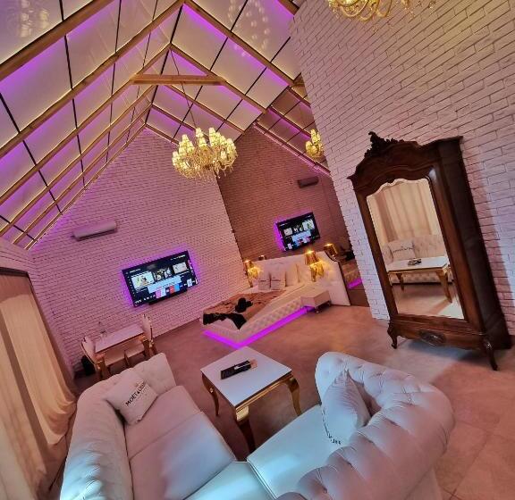 آپارتمان 1 خوابه, Ramka & Restaurant & Wine Bar