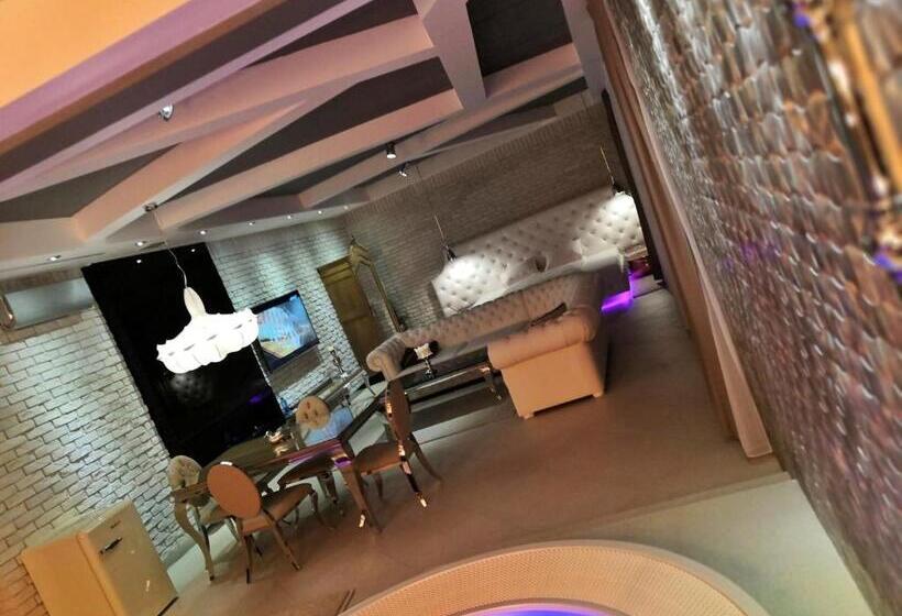 آپارتمان 1 خوابه, Ramka & Restaurant & Wine Bar