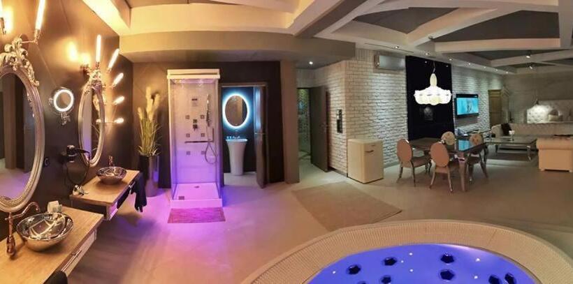 آپارتمان 1 خوابه, Ramka & Restaurant & Wine Bar