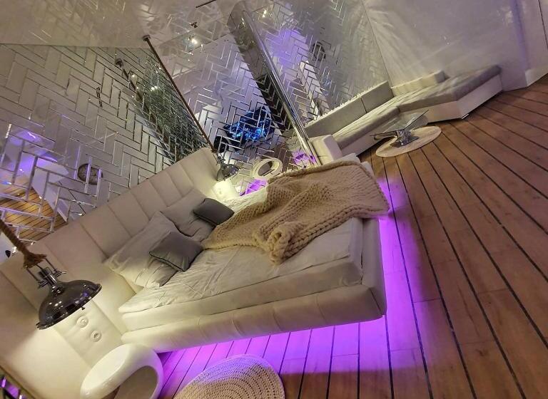 آپارتمان 1 خوابه, Ramka & Restaurant & Wine Bar