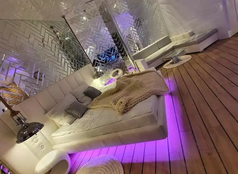 آپارتمان 1 خوابه, Ramka & Restaurant & Wine Bar