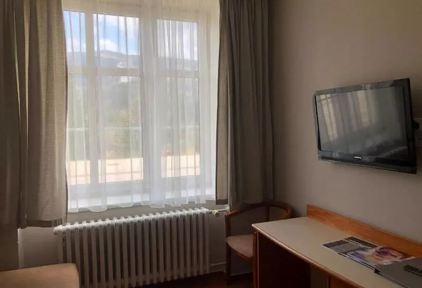 Economy Triple Room, Sněžka