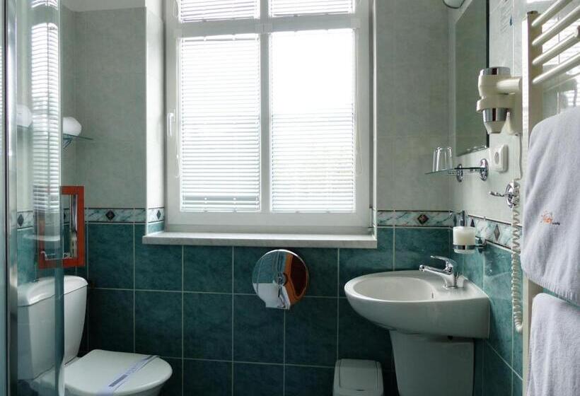 이코노이 4인룸, Sněžka