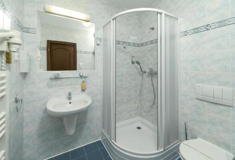 经济房, Zátiší