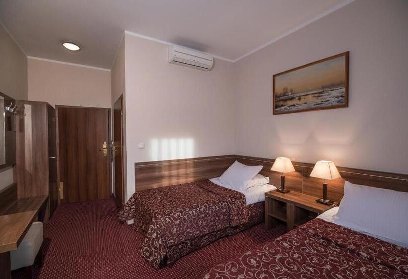 Номер Стандарт Трехместный, Jasek Premium Hotel Wrocław