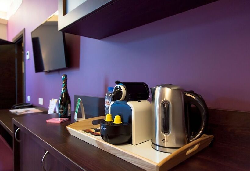 Habitació Estàndard, Voyage