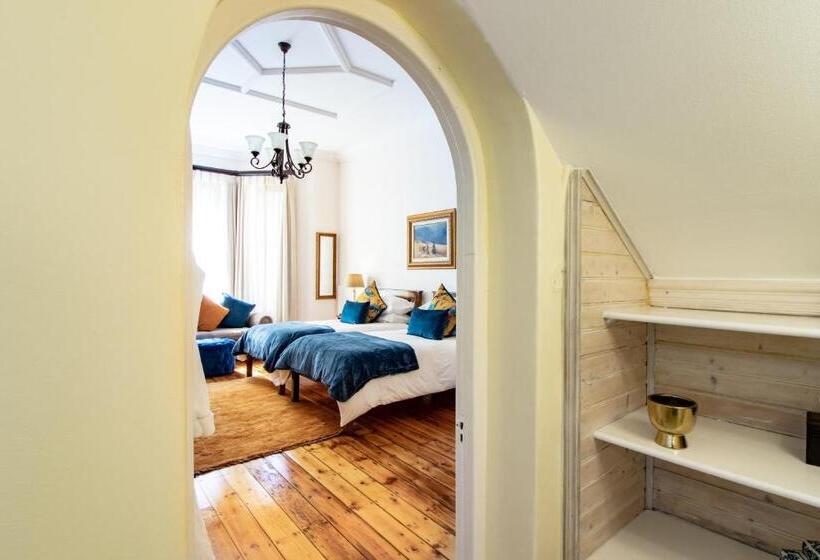 اتاق استاندارد, Carmichael House Boutique