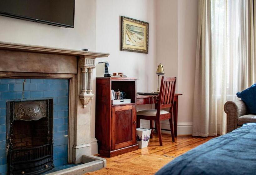 اتاق استاندارد, Carmichael House Boutique