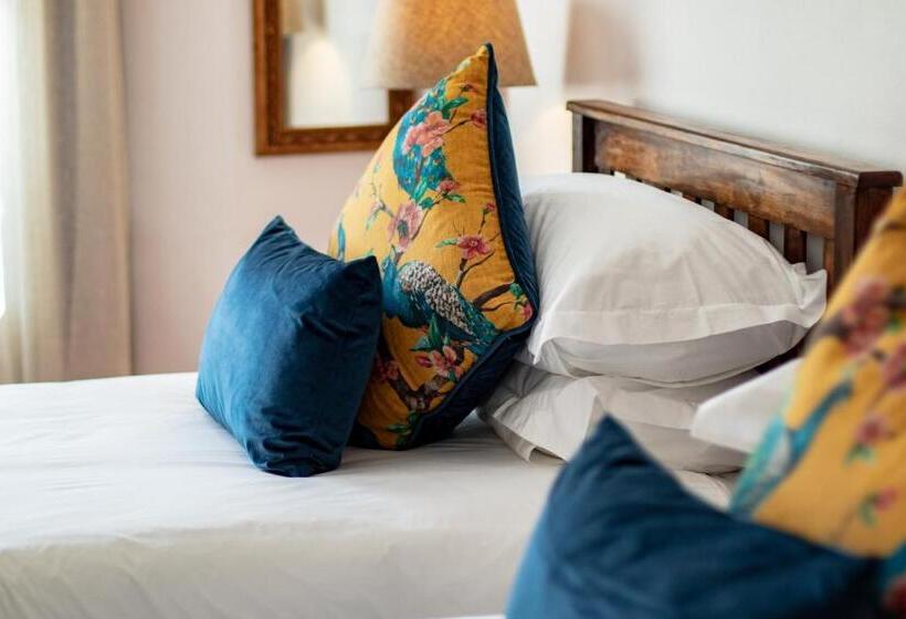 اتاق استاندارد, Carmichael House Boutique