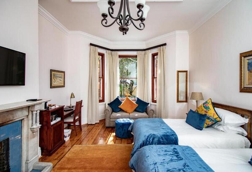 اتاق استاندارد, Carmichael House Boutique