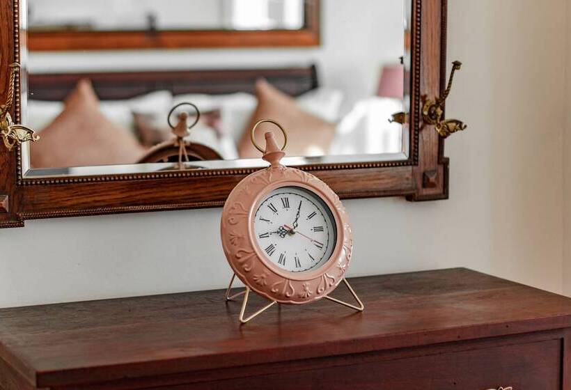 سوییت خانوادگی, Carmichael House Boutique