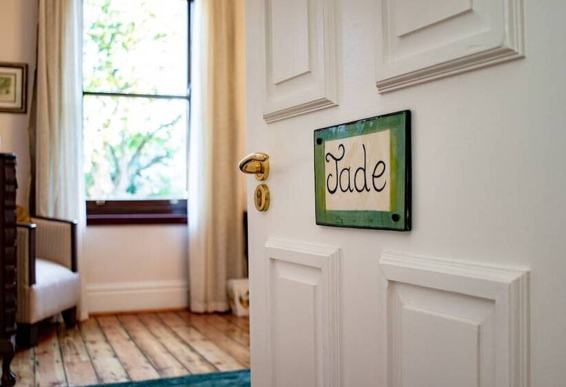 اتاق لوکس, Carmichael House Boutique