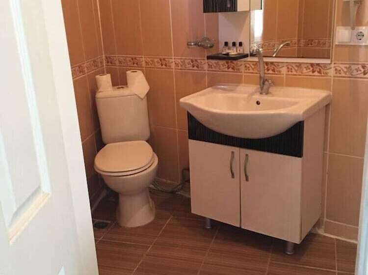 Chambre Supérieure, Piya Hostel