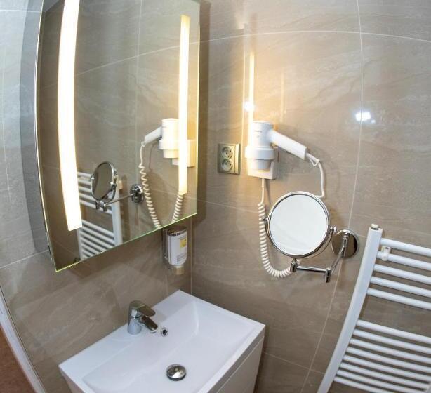 Quarto Estandar Individual, Villa Basileia Riverside