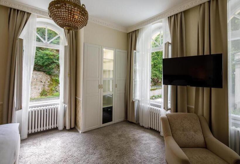 Номер Стандарт Трехместный, Villa Basileia Riverside