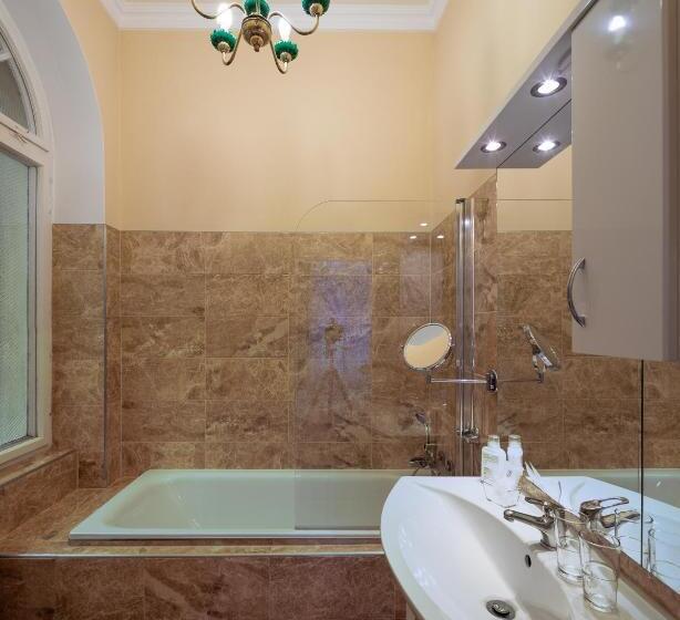 Номер Стандарт Трехместный, Villa Basileia Riverside