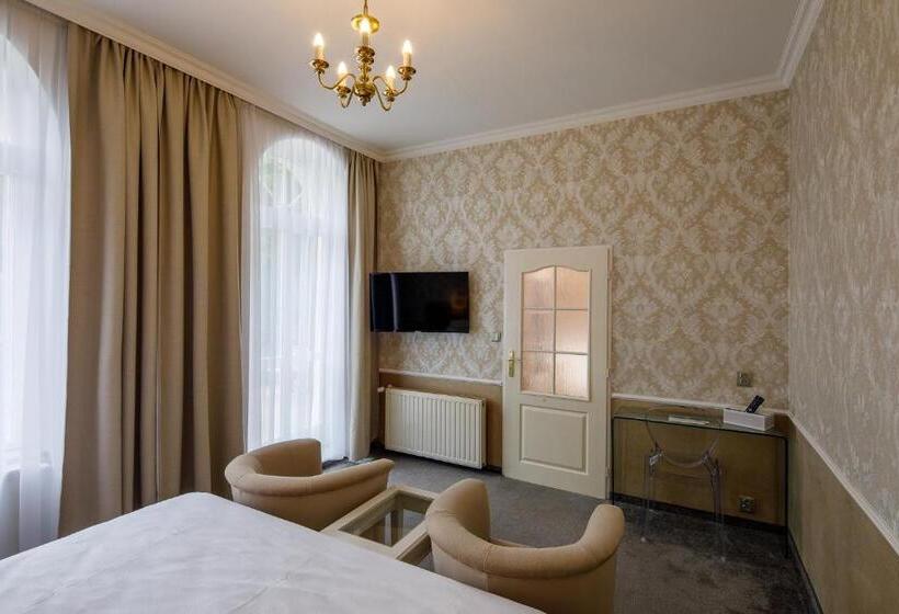 Номер Superior с Террасой, Villa Basileia Riverside