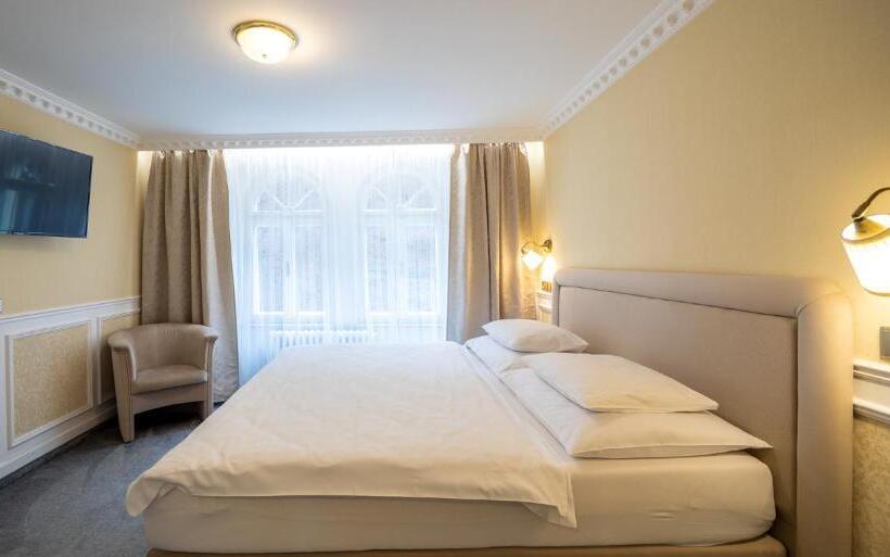 Quarto Estandar, Villa Basileia Riverside