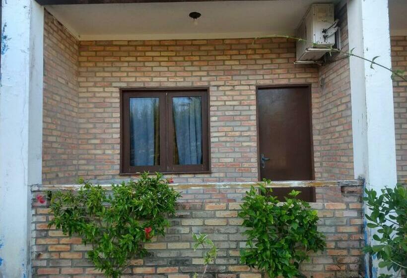 Номер Стандарт Вид на Сад, Das Falesias