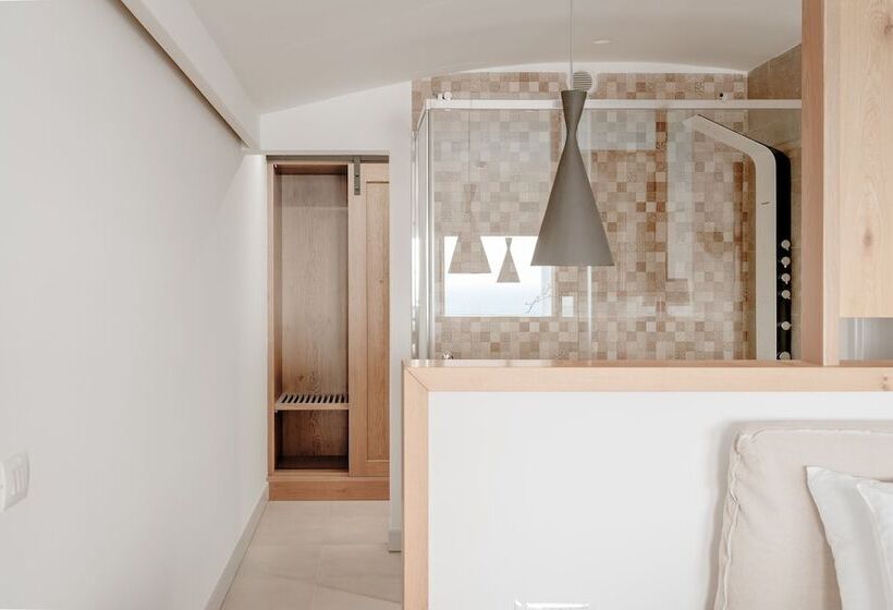 Suite Deluxe Vue Mer, Mon Signor