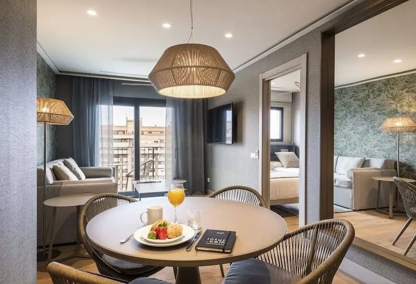 آپارتمان لوکس 2 خوابه, Apartamentos Core Suites Valencia