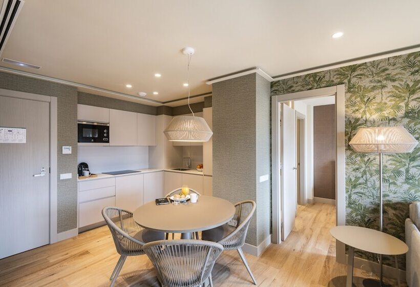 آپارتمان لوکس 2 خوابه, Apartamentos Core Suites Valencia