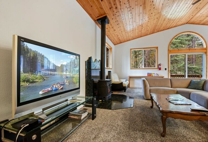 1 Szobás Ház, Truckee Pines Retreat Game Room & Forest Views