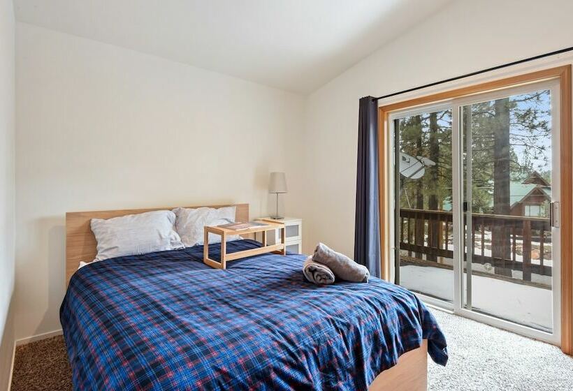 1ベッドルームハウス, Truckee Pines Retreat Game Room & Forest Views