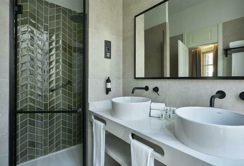 اتاق استاندارد با چشم‌انداز, Vincci Larios Diez